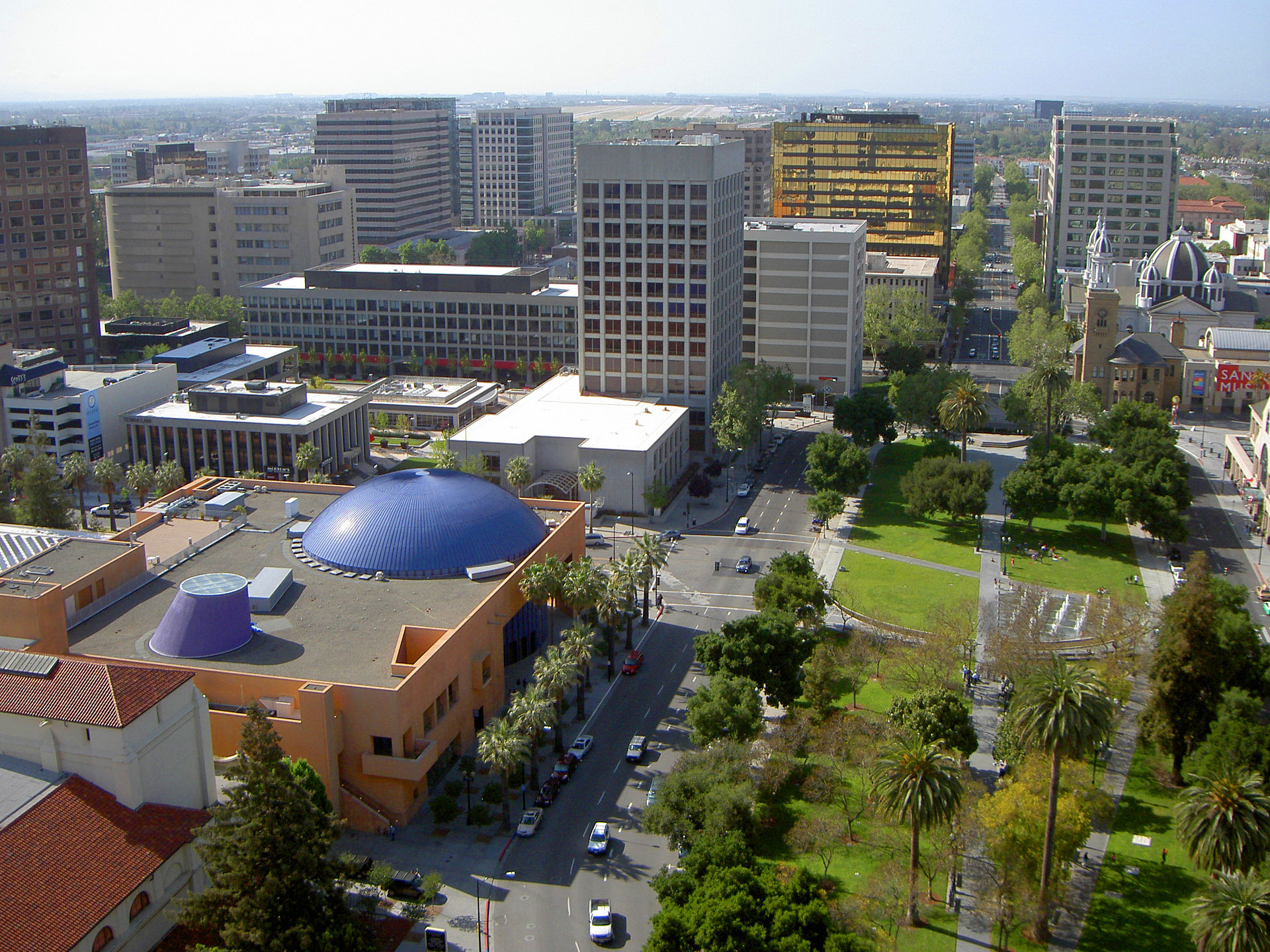 https://en.wikipedia.org/wiki/San_Jose,_California#/media/File:Downtown_san_jose_south_market_st.jpg