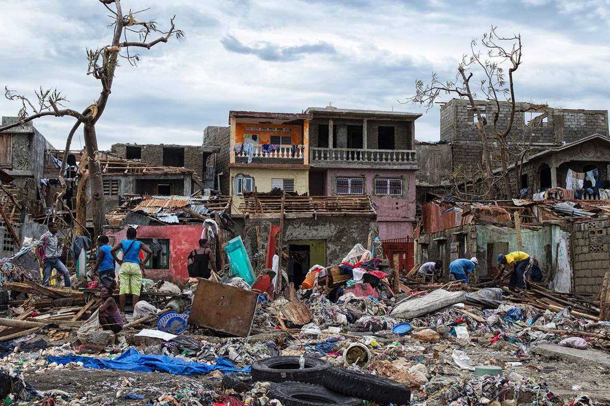 ss-161007-haiti-hurricane-matthew-mn-10_fed7b446ea33704af4e7b52453789f3f-nbcnews-fp-1200-800