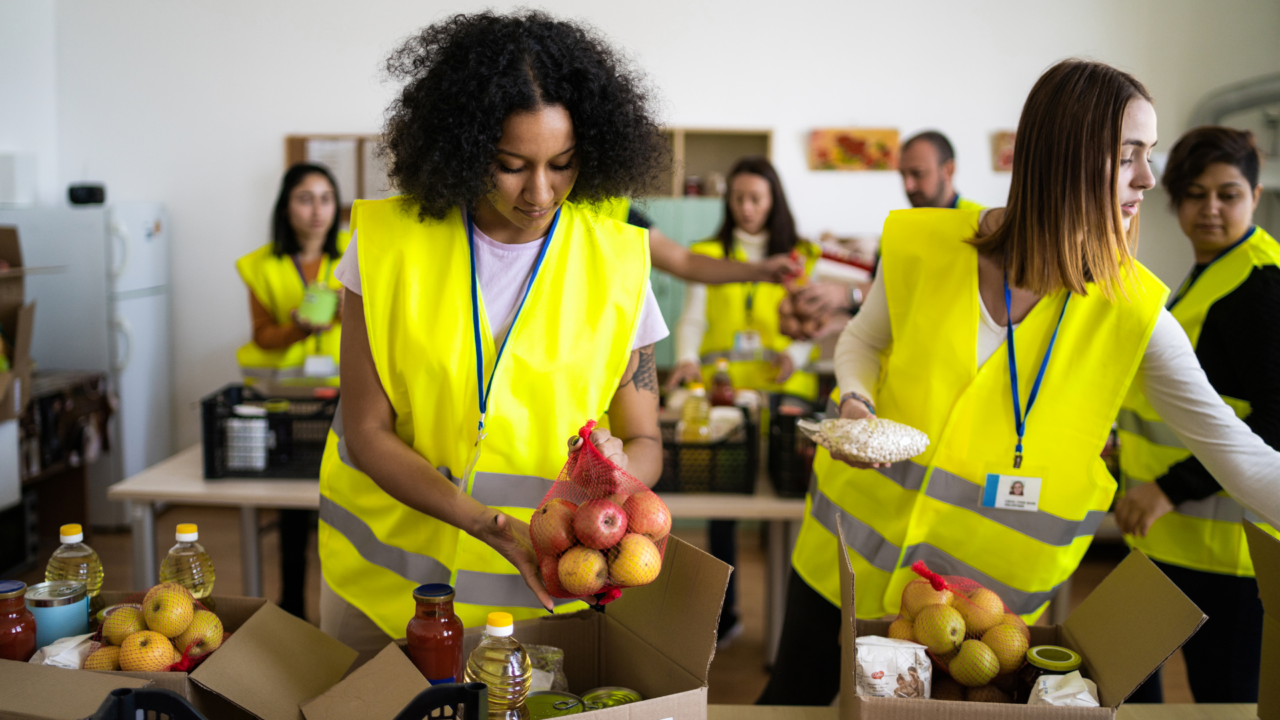 No One Should Go Hungry: How You Can Help Families During the SNAP Shutdown